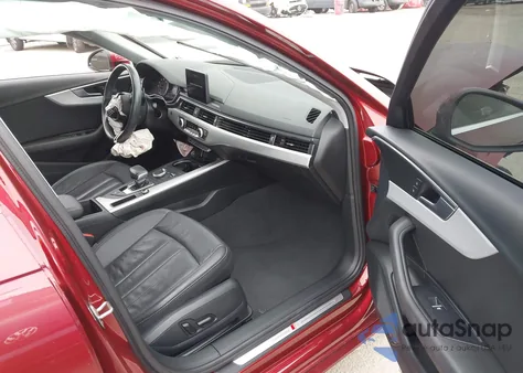 2018 Audi A4 2.0T Tech Ultra Premium/2.0T Ultra Premium z USA, uszkodzony, nr VIN WAULMAF49JA043889